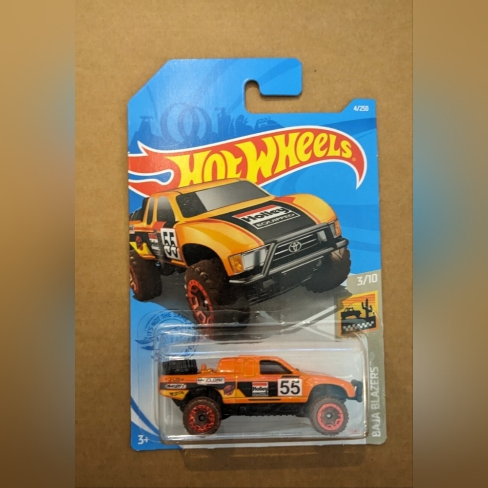 2021 Hot Wheels Baja Blazers 3/10 Toyota Off-Road Truck Orange